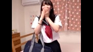 学校帰りのセーラー服JKに童貞とエッチさせちゃうのだのthumbnail