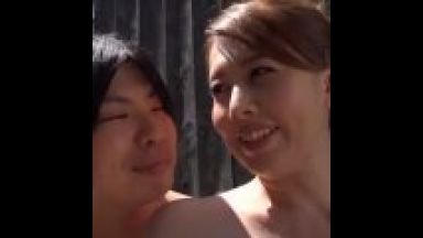 【風間ゆみ】母の再婚話に嫉妬する息子・・温泉旅行先の露天風呂と部屋で何度も交わる母と息子！のthumbnail