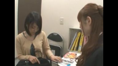 『警察…だけは…』女性Gメンが捕まえた万引き主婦にエロエロレズ制裁⁉体で反省してもらうためのレズビアン責め‼のthumbnail