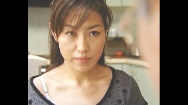 ♡義父と嫁の近親相姦「この息子の嫁が欲しい…♡」色っぽい嫁の白い乳房・パンツ・全裸肉体・夜の喘ぎ声…我慢ならん♡のthumbnail