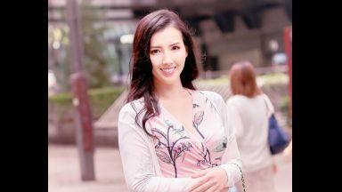 ☆人妻ナンパ☆　４０歳だという外資系企業にお勤めの旦那様とはセックスレス状態だとおっしゃる欲求不満の美人奥さまがとびきりスケベな淫乱メス犬に豹変！浮気は良くない事だと分かっていながらも女のツボを知り尽くした経験豊富なナンパ師との不倫セックスで絶頂欲求が高まったドスケベ人妻の淫らな姿を見逃すな！のthumbnail
