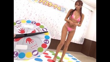 【素人ナンパ】固定バイブツイスターゲームで感じまくるめっかわ女子さん男根ガンハメされてイキまくりマンコにザーメンドピュッｗｗｗのthumbnail