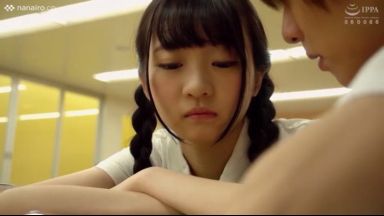 「エッチなコトしてもイイよっ♪」童顔でクラスで一番可愛いJK女の子と誰も居ない放課後の教室で初体験しちゃったｗのthumbnail