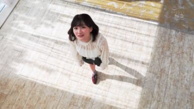 【筧ジュン】アイドル級に可愛いAV女優のお姉さんが人生でハジメテの事にチャレンジ動画ｗのthumbnail