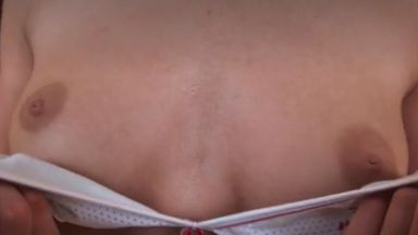 陥没乳首のギャルがライブ配信で脱いでいるからご覧下さいｗｗｗのthumbnail