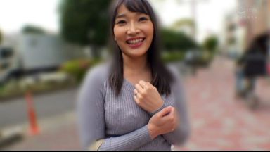 ブルマを着せるとマンスジを角で擦ってオナニーを始めた淫乱な巨乳妻のthumbnail