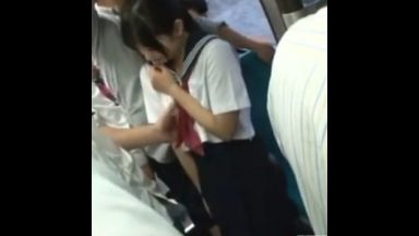 痴漢したJKを連れ出してバックでハメるのthumbnail