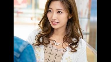 神ボディな美人素人妻をナンパしホテルセックス！大きいおチンポで興奮し激ピストンで激しく突かれ絶頂中出しイキのthumbnail