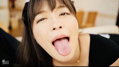 【奏音かのん】精飲ごっくん変態美少女。イマラチオで肉棒を咥え喉奥で口内発射した精子を嬉しそうに飲み干す変態さん。のthumbnail