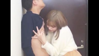 ♥でも好きだから…四十路：巨乳♥手コキでみんな精子出しちゃお※口内射精の姦通H動画「あぁぁ…ん…あぁぁ…♥」☆おばさん☆のthumbnail