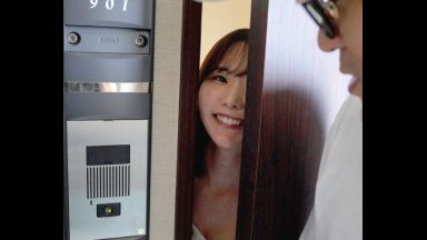 【miru】セクシー女優の自宅へ、男優がガチ突撃… おま◯こグショ濡れブシャァァーの潮吹き、プライベートSEX…のthumbnail