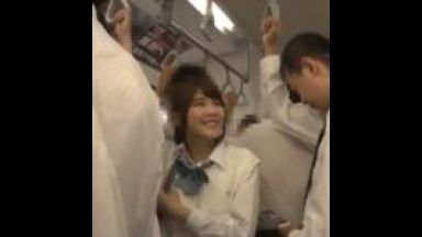 《少女電車集団強姦》強制フェラ、未熟ワレメを生チンポで激ピストンされ、アクメ朦朧堕ちのthumbnail