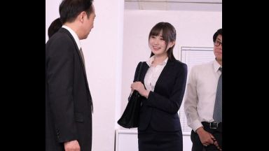 【本田もも】製薬会社の営業ウーマンが、性接待… 院長先生の、陰湿愛撫にイカサレながら、一晩中、絶倫ち●ぽのお相手…のthumbnail
