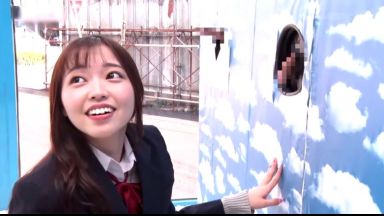 〚マジックミラー号〛　「すごいもう立ってる」制服女子高生は知らなかった彼のチンポがこんなにも立ちがいいとはのthumbnail