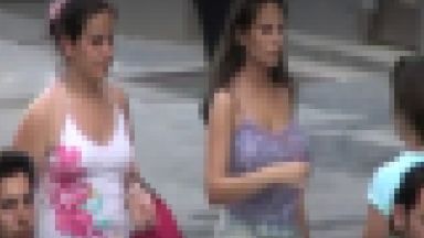 街中を歩いているデカすぎるおっぱいの女達が最高すぎますねｗｗｗのthumbnail