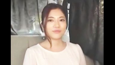 ♥子持ち人妻ナンパ…何年もレスで欲求不満まんこは中出ししちゃった…ご無沙汰マンコは愛液トロトロでイキ狂っちゃうのthumbnail
