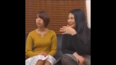 【豊満デブの母とスレンダー娘】ナンパされて男優の巨根に互いに痴態を晒しながらイキまくり！のthumbnail