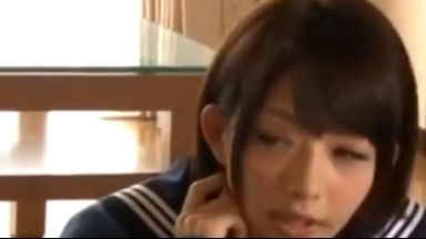 【麻里梨夏】こたつに潜り込んで手コキフェラ抜きしてくれるショートカットヘア激かわ美少女JKのthumbnail