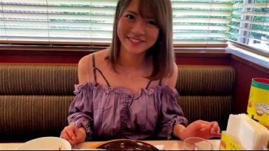 笑顔が可愛すぎるギャルにフェラ抜きごっくんしてもらってから即２回戦開始！のthumbnail