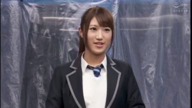 【マジックミラー号】ナンパされた女子高生がバイブオナニーでイキまくりパイパンマンコに肉棒突っ込まれ顔射を嫌がるのthumbnail