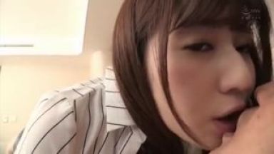 主観プレイで手コキフェラ抜きご奉仕してくれる理想的なお姉さんとイチャイチャラブラブベロチューエッチのthumbnail