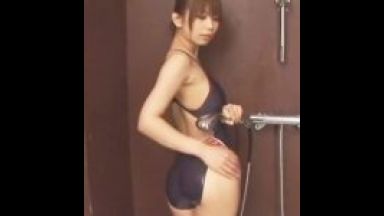 【妃乃ひかり】フェチズム溢れるマニアの願望を叶える！Gカップ巨乳の最強ボディの持ち主がピッタリ素肌に張り付く競泳水着でご奉仕パイズリしてくれて射精しちゃう♡のthumbnail