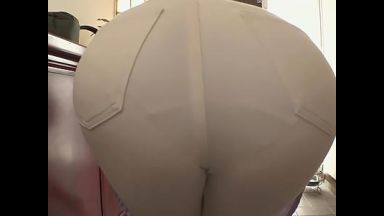 〖人妻×家事代行〗巨尻たまらん家事代行の美人奥さん生チン即ハメで膣奥パコパコ突かれて膣内射精でイキまくるｗｗｗのthumbnail