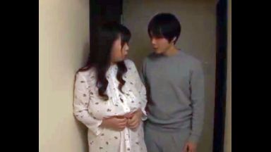 ☆巨乳☆爆乳！OH Yeah…近親相姦x母子相姦！ぽっちゃりが絶対エロい…人妻で欲求不満解消エロ動画…大森しずかのthumbnail