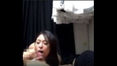 「すごくいいチンポ♡早くいれてほしい♡」ヤリ部屋に連れ込まれた巨乳美女が盗撮されてるとも知らず濃厚セックス///のthumbnail