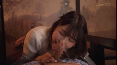 【唯井まひろ】《エロ動画×人妻･寝取り》町内会の忘年会で酔うとキス魔になる美人奥さんを寝取ってやった件のthumbnail