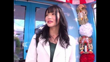 『野球拳…？』黒髪美少女JDが挑戦する野球拳企画！可愛い顔して立ちバックでハメ潮撒き散らすエロセックス【マジックミラー】のthumbnail