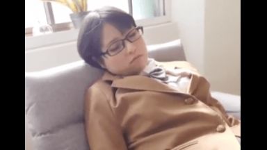 強制的に眠らされた美少女メガネの現役女子校生を襲う魔の手。制服を脱がすとたわわに実った巨乳がポロリ。のthumbnail