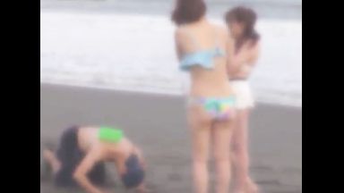 ♡海で土下座ナンパ「僕とSEXして下さい…♡」女子大生の思春期まんこに車の中でチンポ挿入のthumbnail