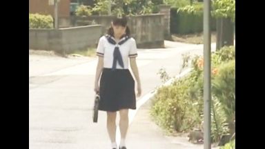 ♥女子高生をガチレイプ…失神させて山奥で思春期マンコにチンポ挿入…意識朦朧としたままダッチワイフのように犯されるのthumbnail
