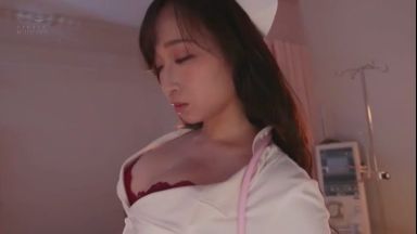 【蓮実クレア】美人救世主ナース登場！入院生活が長くて欲求が溜まった男性達を救う為に毎日奮闘する爆乳ナースお姉さんのthumbnail