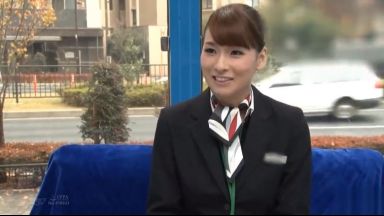 【マジックミラー号】「大きいですよね…」フライト帰りの美人CAさんはお悩み男のデカマラと早漏と絶倫にびっくりのthumbnail