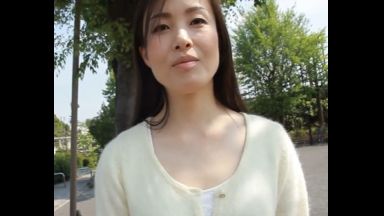 ！！中出し人妻「いっぱい精子を搾り取っちゃう清純奥様…欲求不満おマンコは絶倫でSEX大好き！！」のthumbnail