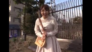 ♡若作りのGカップ爆乳人妻「旦那じゃ満足できないから…♡」絶倫完熟マンコは縛られて犯されて絶叫悶絶のthumbnail