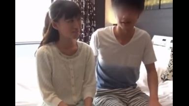 ！でも好きだから…スワッピング＋中出し！カップルで絶頂しちゃってNTRの超絶H動画「んんん…でちゃう！」☆フェラ☆のthumbnail