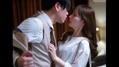 私、夫がいるんですよ…明里つむぎ、人妻秘書が出張先で濃厚不倫性交のthumbnail