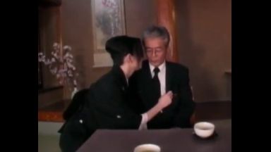 ☆巨乳☆熟女！毎日三昧…人妻＠近親相姦！主婦でみんな精子ドピュと愛液トロトロまんこでしょ※ 寝取りで性欲暴発しちゃうエロ動画x寝取られのthumbnail