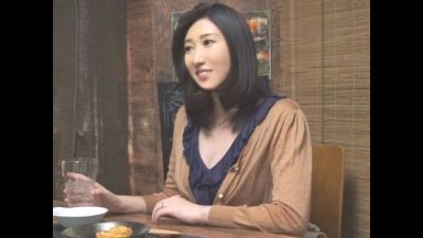 【人妻ナンパ】相席居酒屋で28歳のアラサー会社員をお持ち帰りする人妻ナンパ！相席居酒屋トイレでキスからお持ち帰り！のthumbnail