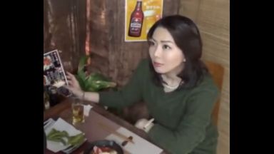 ！セックスしよう…人妻：絶倫！欲求不満だから絶頂なのよ…四十路のエロH動画「んぁぁぁ…。イっちゃう！」☆不倫☆のthumbnail