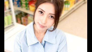「よろしく、新人くん♡」今日もまた一緒になったコンビニのバイト先の女先輩と、店長不在で夜まで痴女られる体験【HQVR】のthumbnail