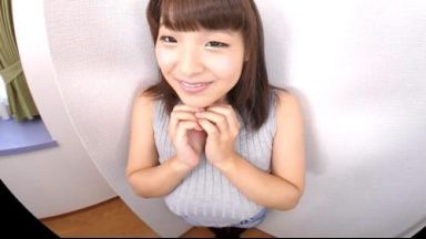 【HQVR】巨乳の後輩におっぱい見せてとお願いしてみた件♡実際に目にするHカップは想像以上の重量感！あぁやっぱり触りたいのthumbnail