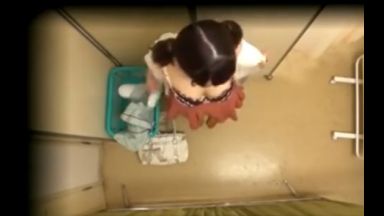 ♥産婦人科を盗撮「母と来た少女の着替えを隠し撮り…触診したおまんこにはチンポが挿入されて温かい精子が中出しされる♥」のthumbnail