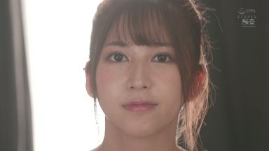 【七ツ森りり】あの元芸能人のお姉さんが人生でハジメテ経験する乱交SEXで痙攣イキのthumbnail