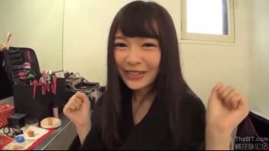 【跡美しゅり】「いっぱいシテあげる❤」童顔系の美少女AV女優のお姉さんがガチで素人男性と濃厚ハメのthumbnail