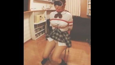 ！！女子校生を自宅で目隠し猿ぐつわで凌辱調教…肉便器にされた思春期マンコはチンポ欲しがる淫乱少女！！のthumbnail