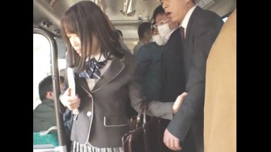 ♡来なさい…痴漢したリーマンを説教して逆レイプ「おじさん、私を気持ち良く出来るの？…やってみなさいよ♡」緊張で射精できないチンポ…のthumbnail
